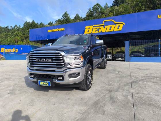RAM 3500 6.7 I6 TURBO DIESEL LIMITED LONGHORN CD 4X4  AUTOMÁTICO
